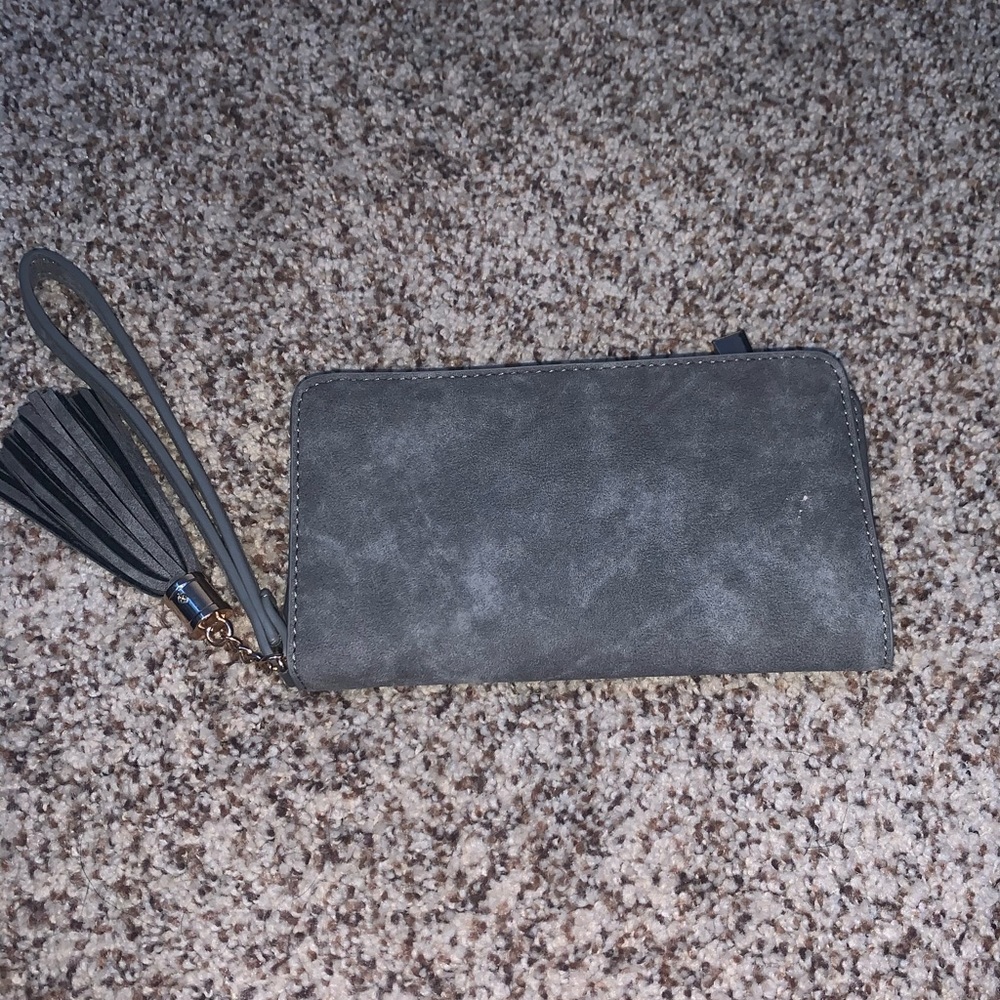 Grey wristlet/wallet